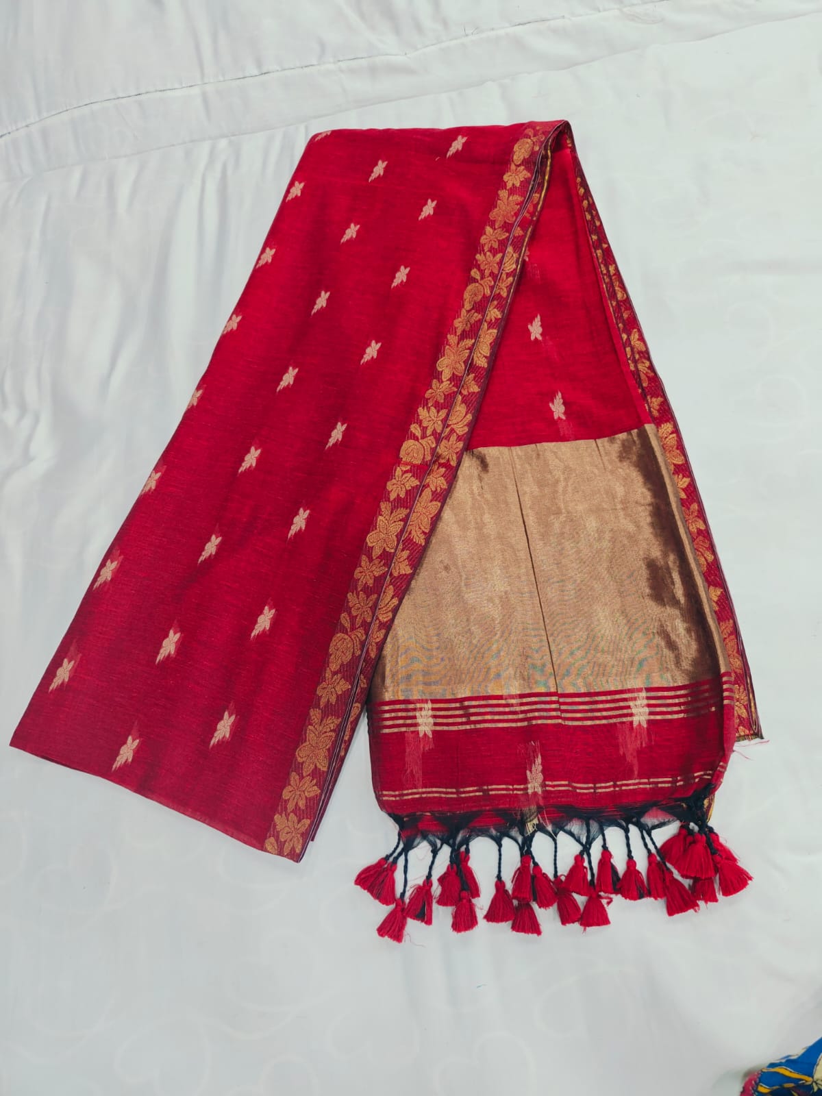 Premium Silk Saree with Golden Zari Border & Tassel Detailing